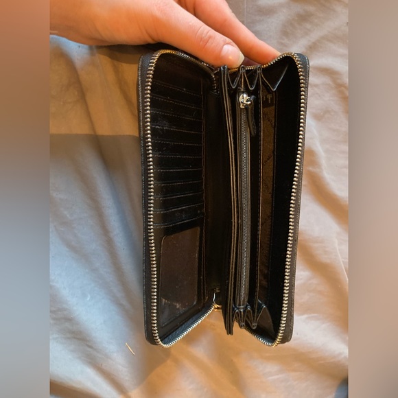 Michael Kors Wallet - Picture 2 of 2